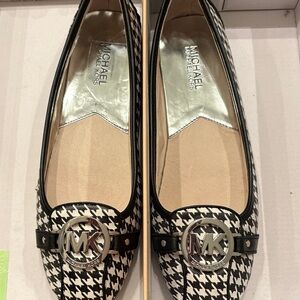 Michael Kors Houndstooth Black and White Flats